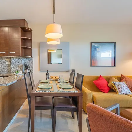 Mijas Costa, Near To Beach, Wyndham Apartament *
